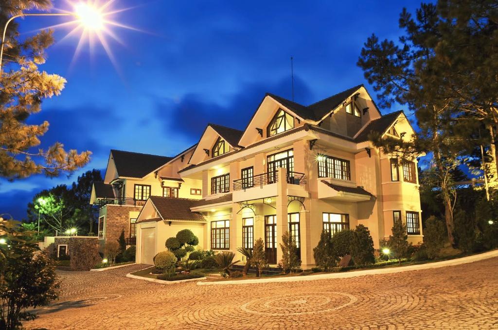 Ky Hoa Hotel Да Лат Екстериор снимка